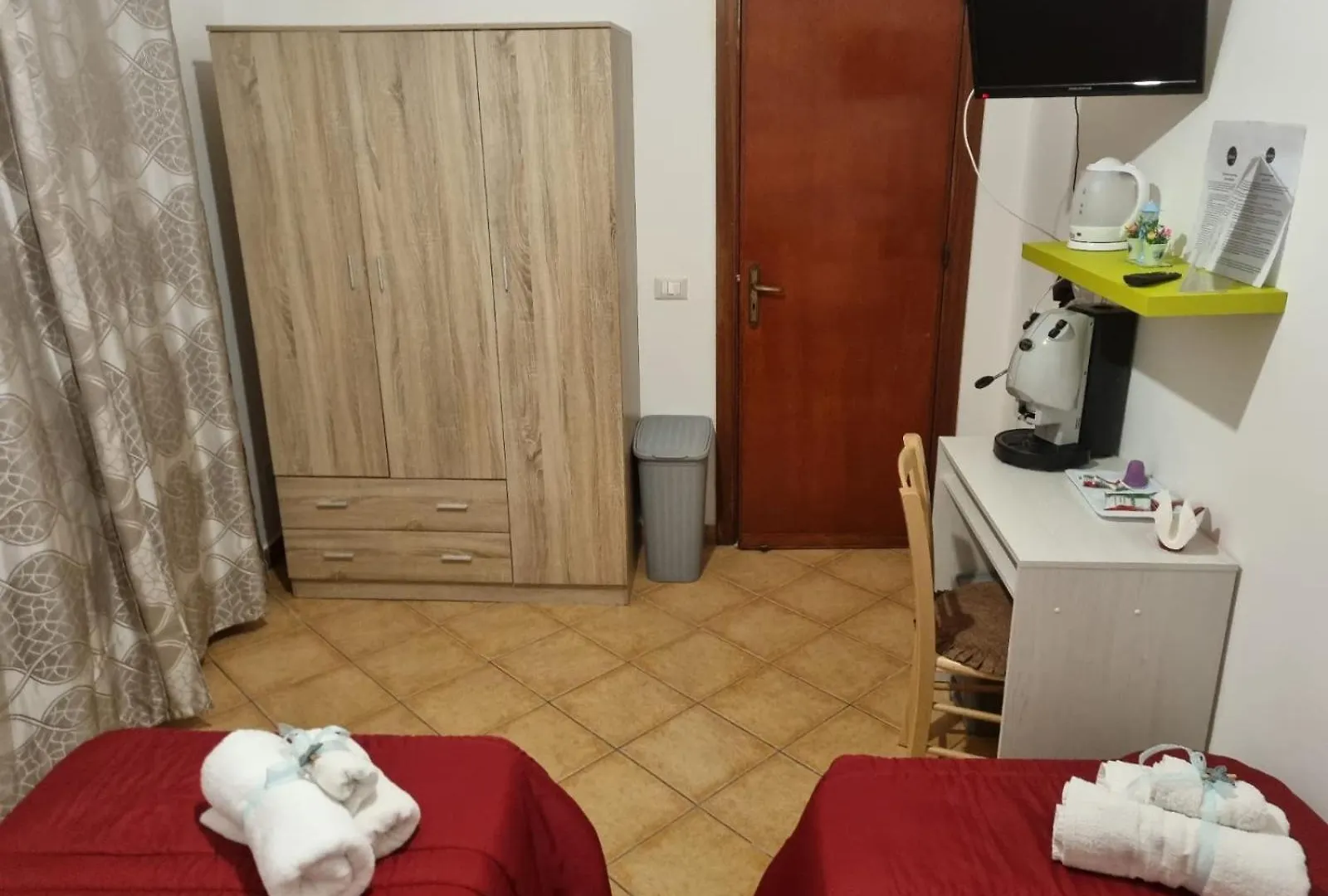 ゲストハウス B&B Le Stanze Di Aurora パレルモ