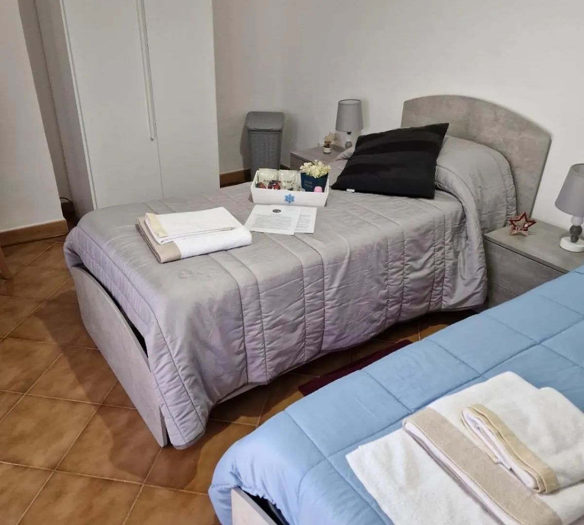 ゲストハウス B&B Le Stanze Di Aurora パレルモ
